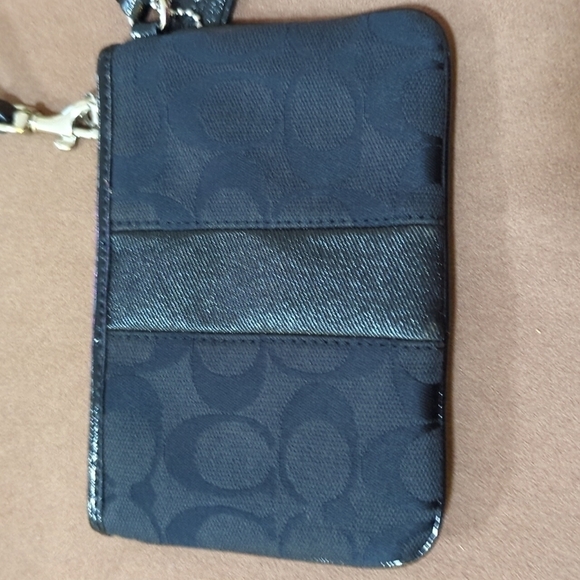 Coach Signature C Black Wristlet 6"x4" - Picture 3 of 9